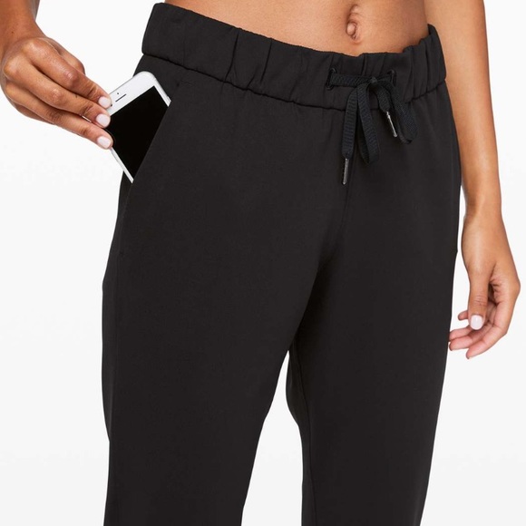 Lululemon Black On The Fly 7/8 Cropped Drawstring Elastic Waist Pockets Pants 6 - Picture 2 of 14